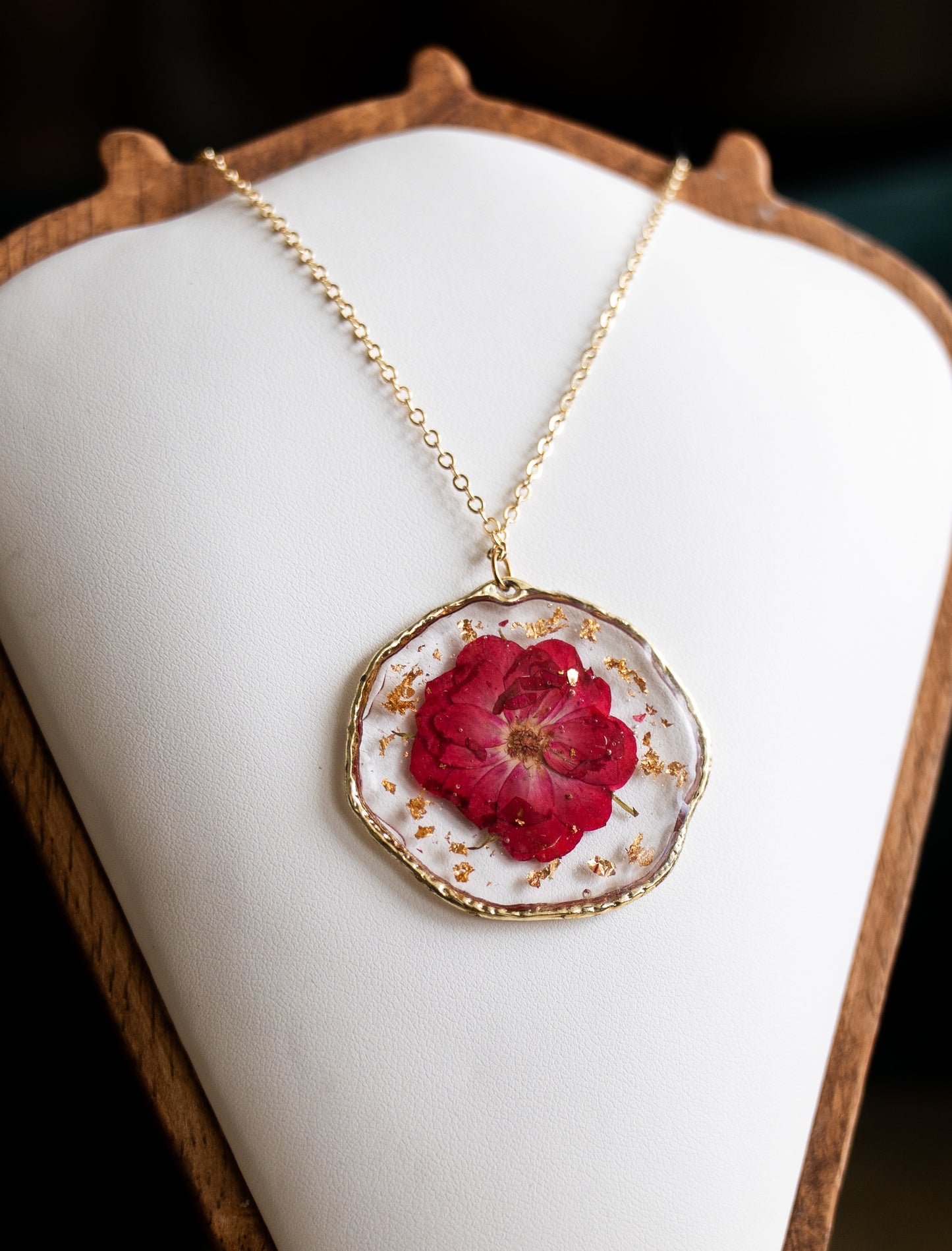 Flower in Resin Pendant Necklace