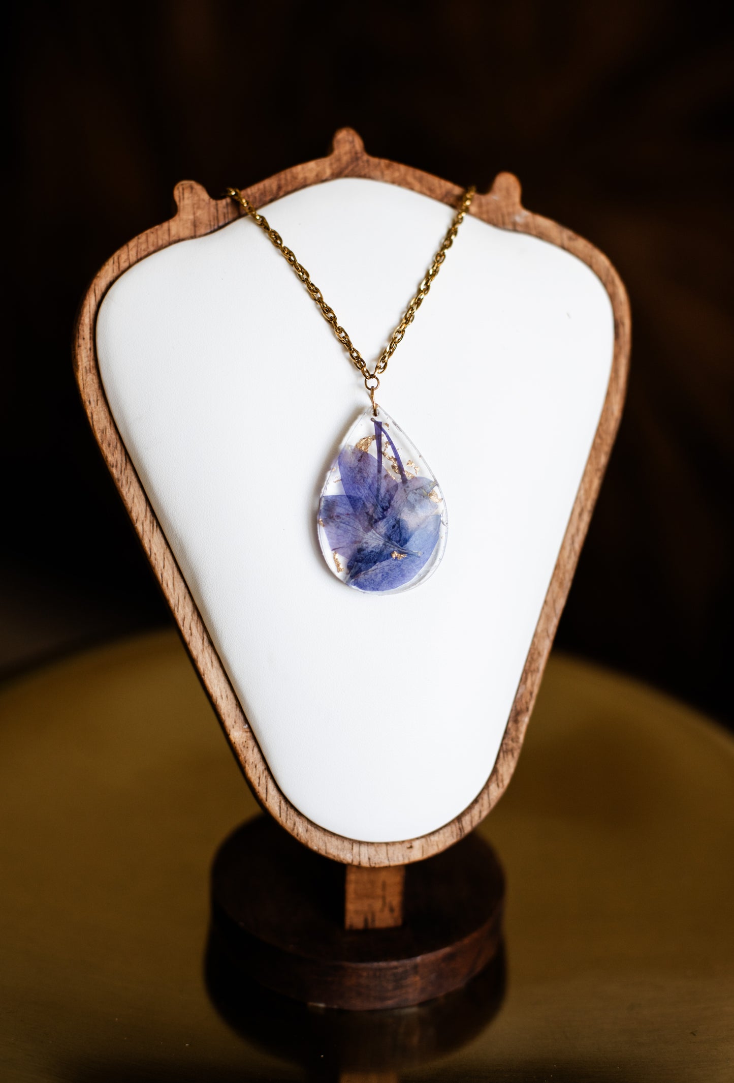 Flower in Resin Pendant Necklace