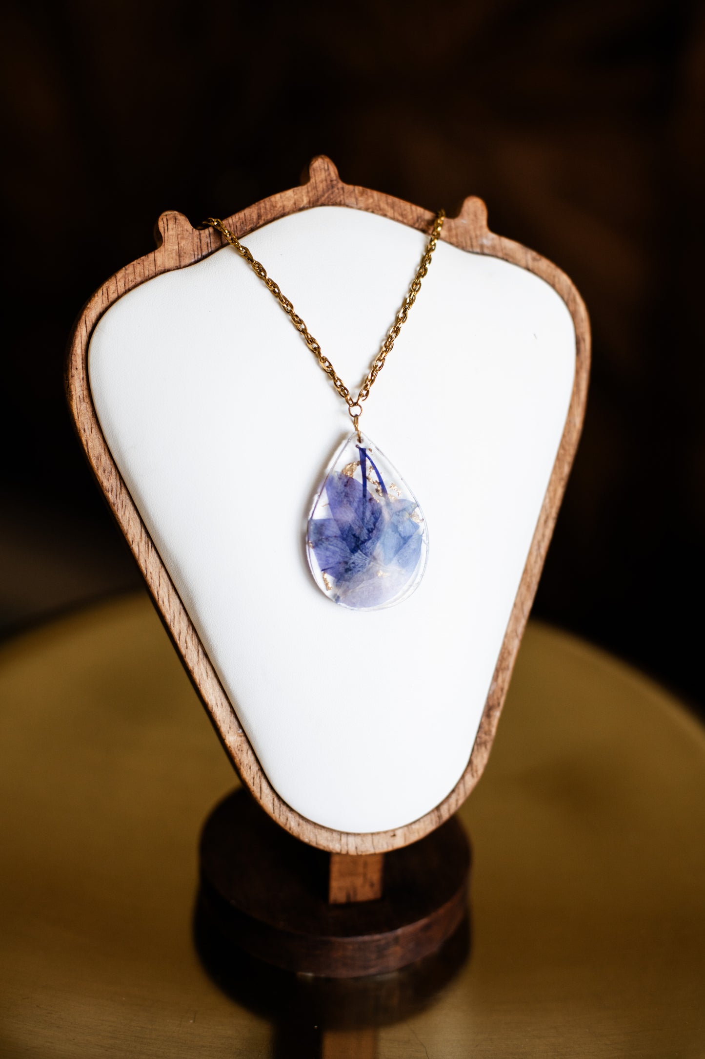 Flower in Resin Pendant Necklace
