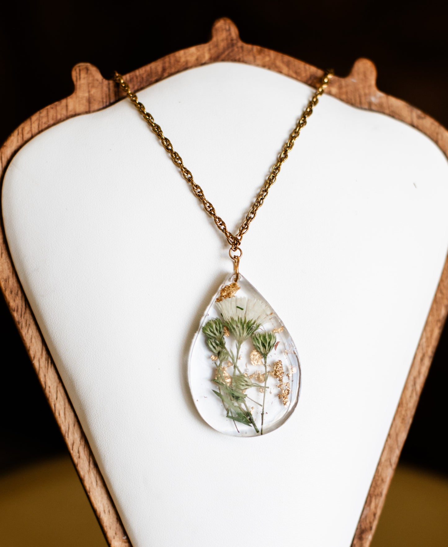 Flower in Resin Pendant Necklace